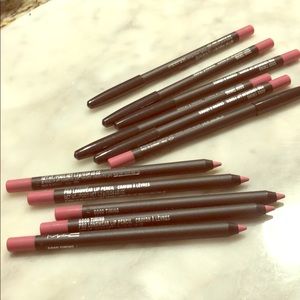 MAC LONGWEAR Lip Pencil: Goodtiming (1 Piece)